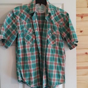 Men's medium Wrangler 20X Competition short sleeve